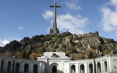 El prior del Valle de los Caídos: «No se llevarán a Franco, Sánchez ha fracasado»