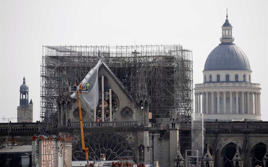 Manuel Alegre: “O incêndio da Notre-Dame é a metáfora de uma certa desatenção”