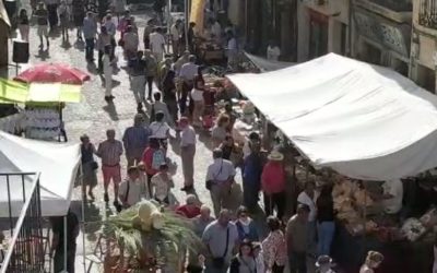 El Martes Mayor llena de animación y puestos el casco histórico de Ciudad Rodrigo