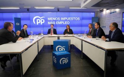 Los consejeros de Hacienda del PP suman fuerzas para ser el «dique» contra el Gobierno: «Nosotros bajaremos impuestos»